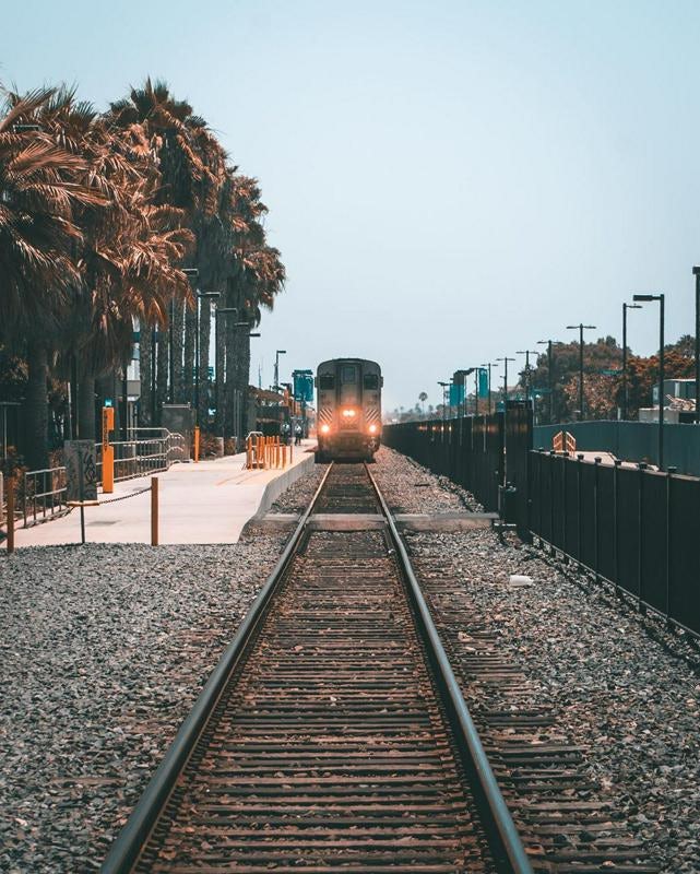 4 Unique Train Routes to Experience in Oceanside, CA 🚂