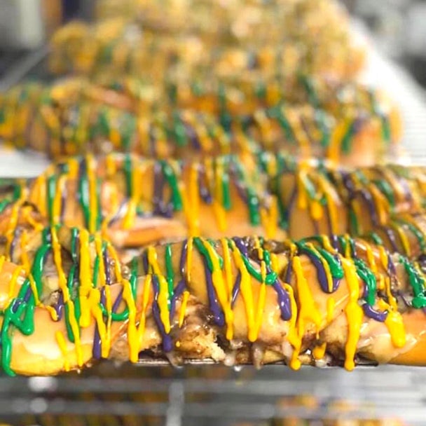 10 Places In Lafayette Shipping King Cake